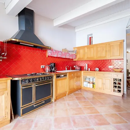 Holiday home Beautiful In With Kitchen *