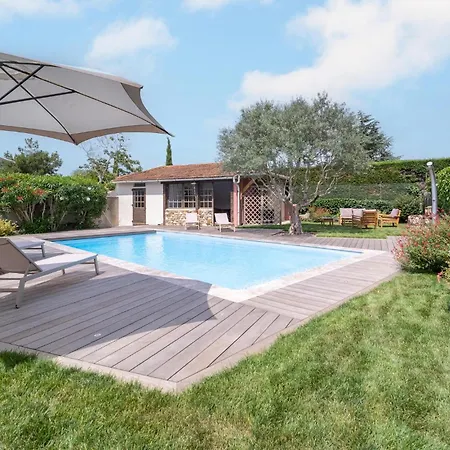 Beautiful In With Kitchen Holiday home *